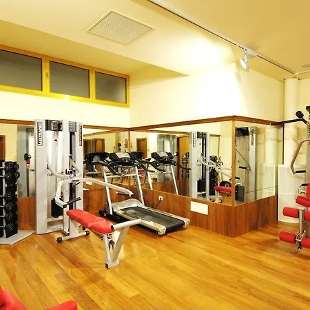 Ξενοδοχείο με διαμερίσματα Ashanti Wellness&spa